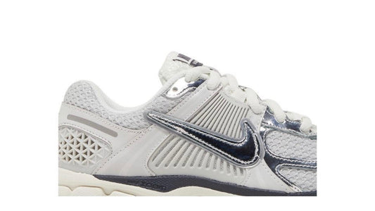 Nike Women’s Air Zoom Vomero 5 ‘Photon Dust Metallic Silver’