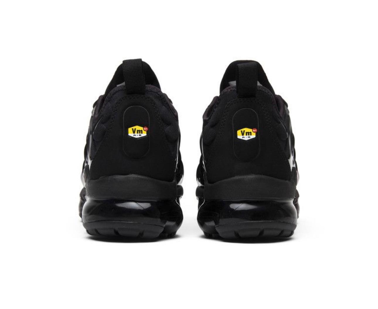 Nike Air VaporMax Plus 'Triple Black'