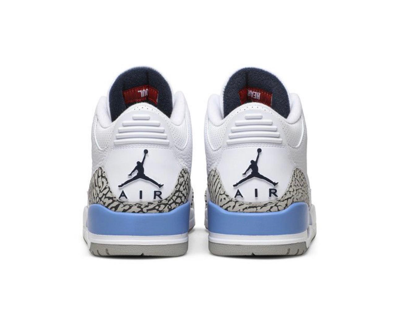 Air Jordan 3 Retro 'UNC'