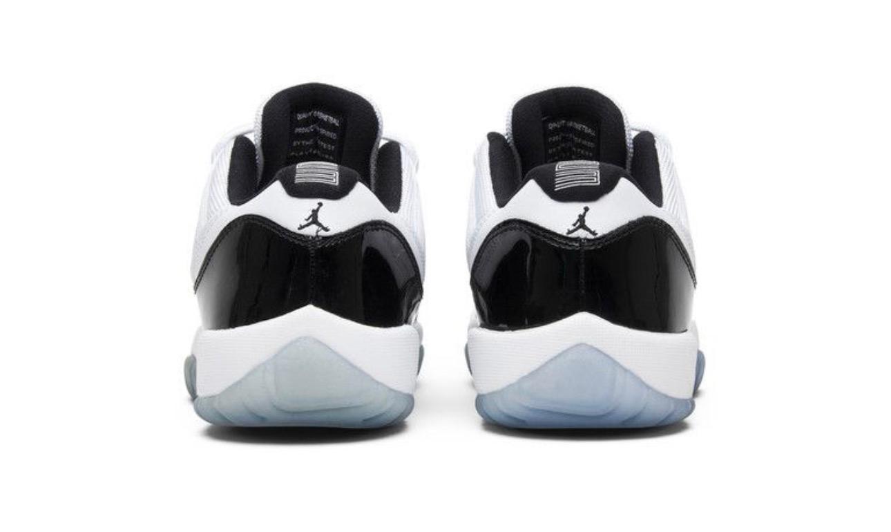 Air Jordan 11 low 'Concord'