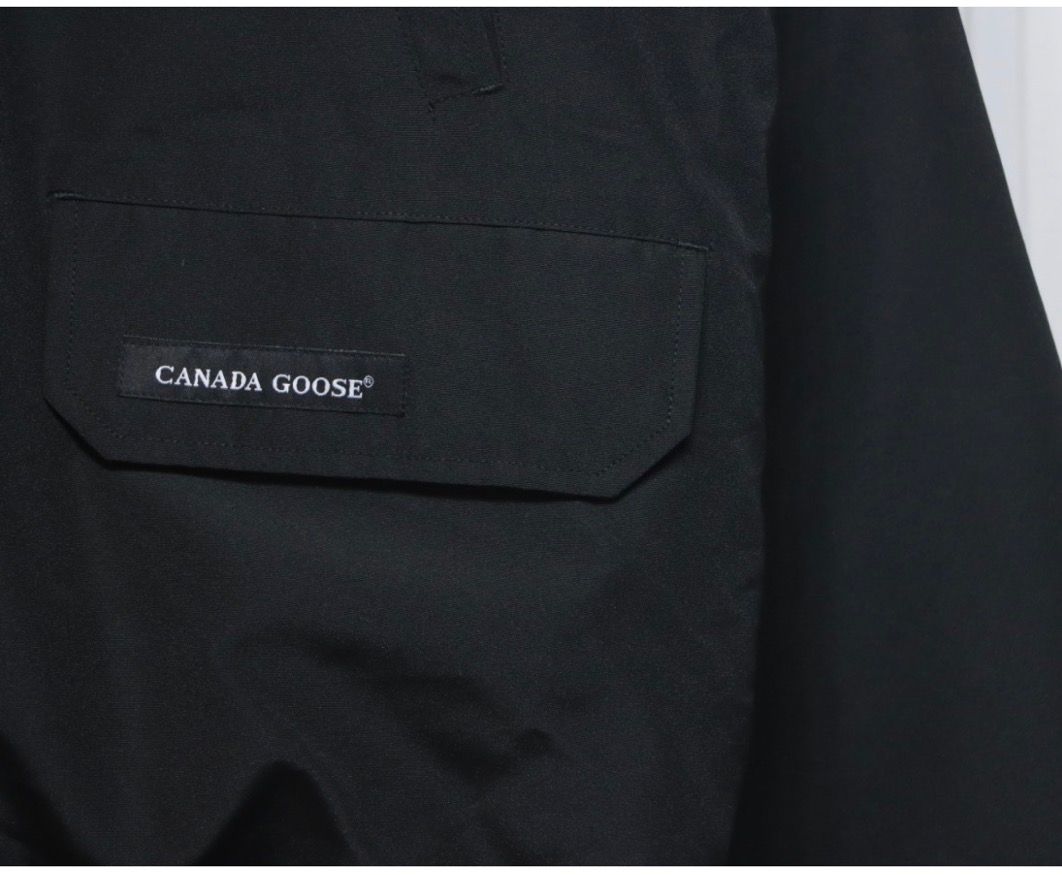 Canada Goose 01 Short Down Jacket Black