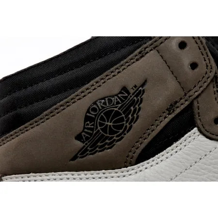 Air Jordan 1 Retro High Travis Scott 'Mocha'